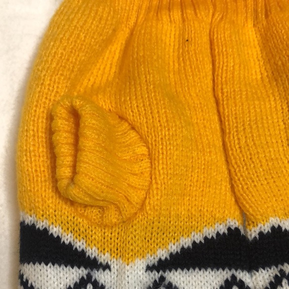 Nordic Fair Isle Snowflake Sweater - Picture 5 of 8